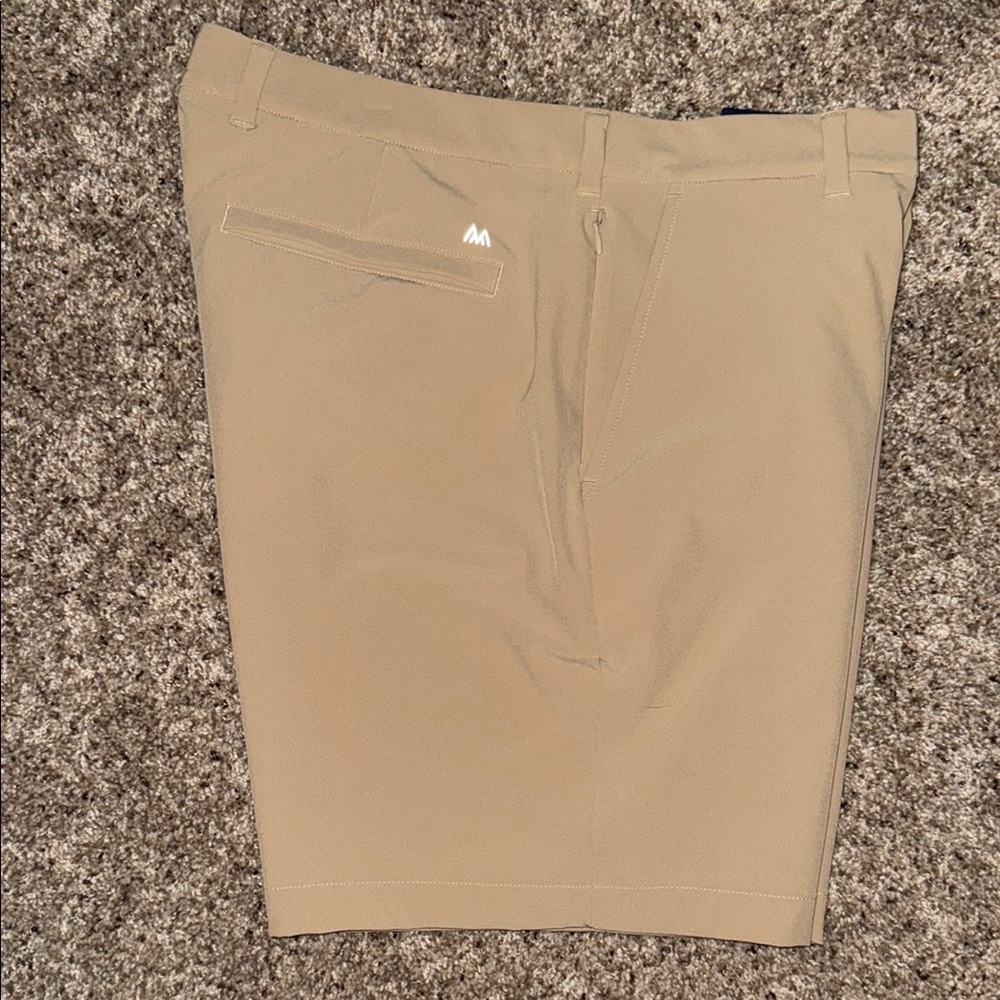 Mizzen+Main, NWOT, Men's Tan Helmsman Slim Shorts, 36 waist,  7 in inseam - Picture 6 of 7